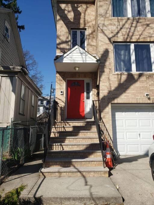 Entire 2-Bed Private Apt - Ewr/Nyc/Outlet Mall 纽瓦克 外观 照片