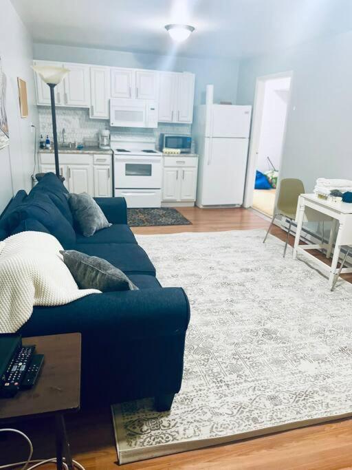 Entire 2-Bed Private Apt - Ewr/Nyc/Outlet Mall 纽瓦克 外观 照片