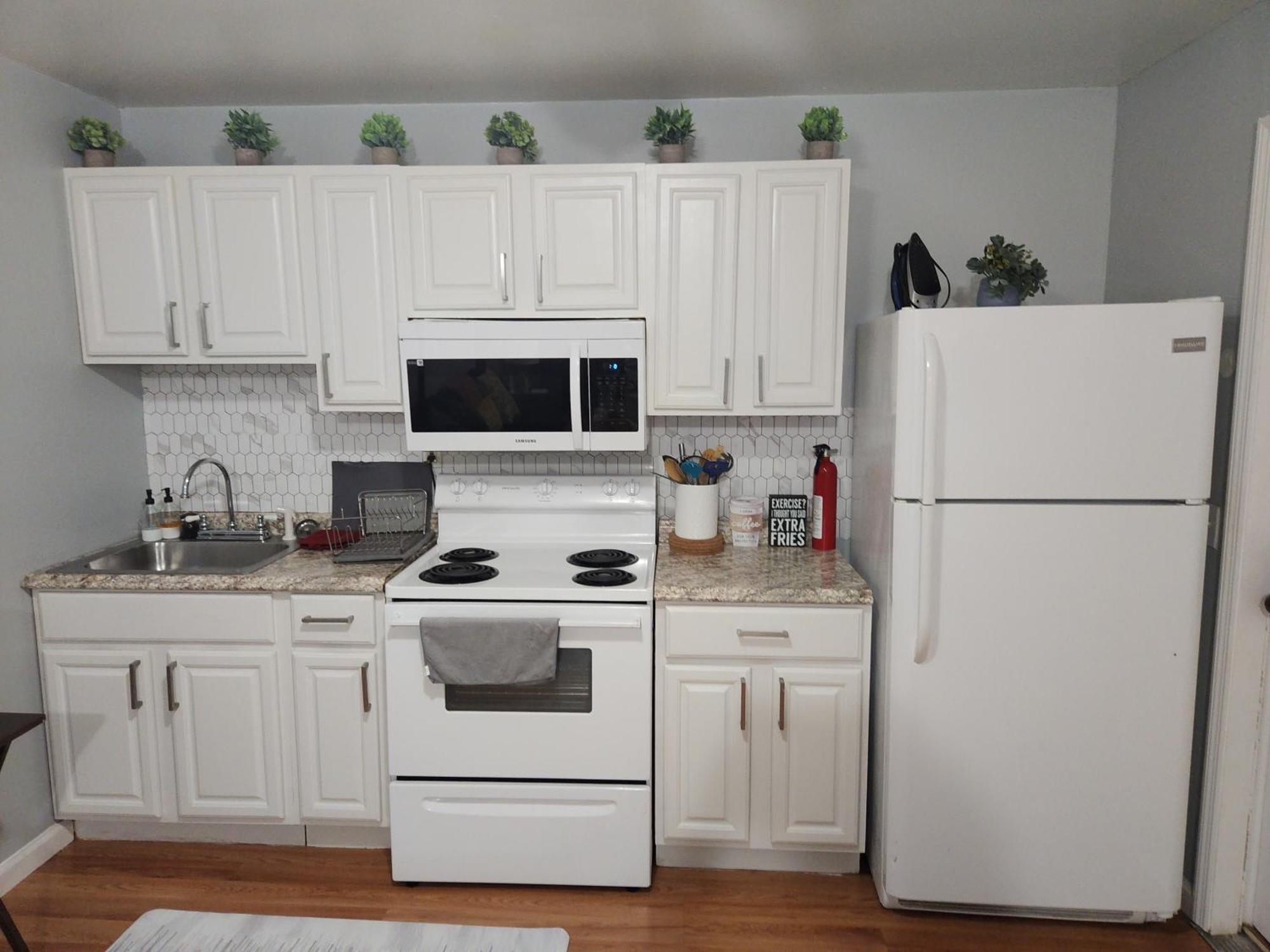 Entire 2-Bed Private Apt - Ewr/Nyc/Outlet Mall 纽瓦克 客房 照片